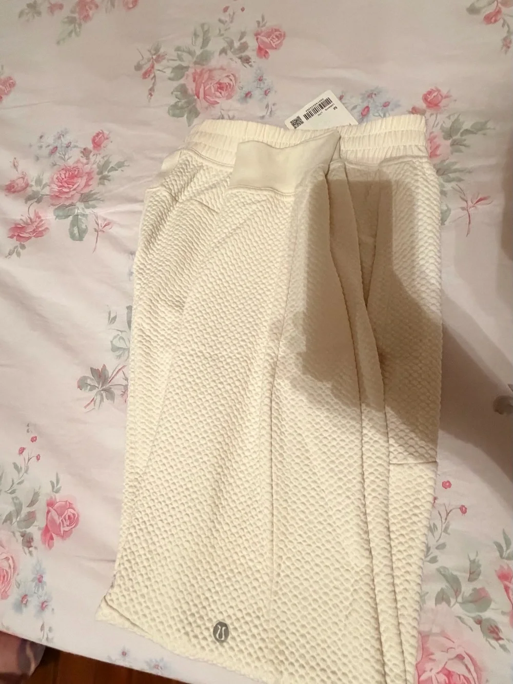 Lululemon Men's Cream Waffle-Knit Jogger Pants